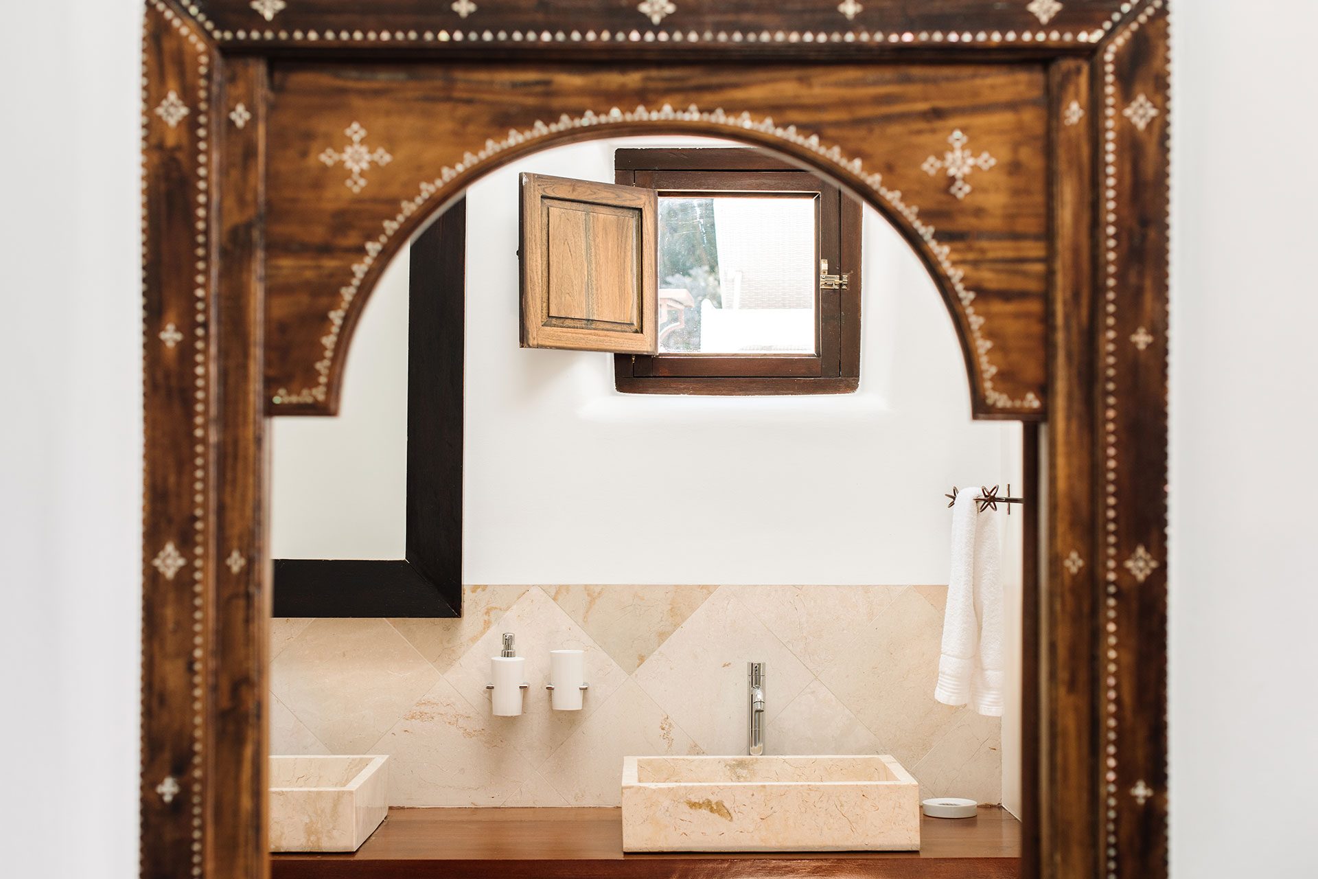 atzaro-agroturismo-ibiza-luxury-hotel-offers-3